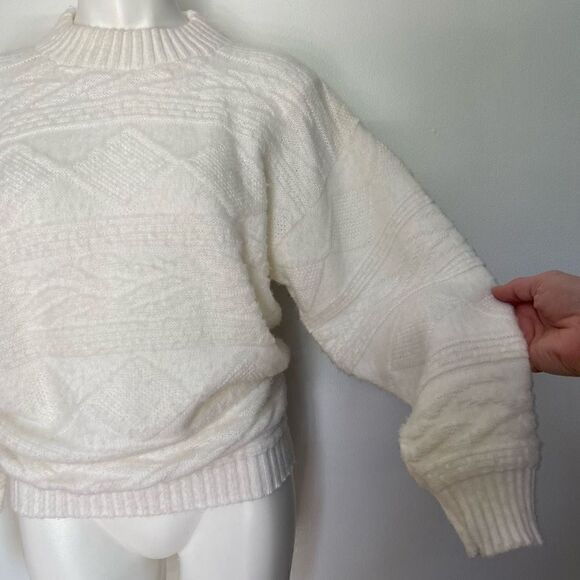 Spunky 80s 90s Vintage Knitted mock neck sweater - Picture 2 of 8
